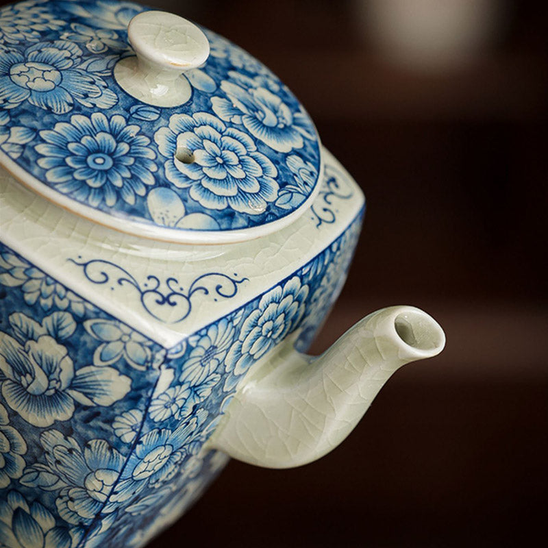 Blau-weißes Porzellan-Gongfu-Teeservice mit Zen-Dekor