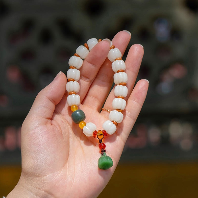 Bodhi Seed Roter Achat Lotus Harmonie Armband