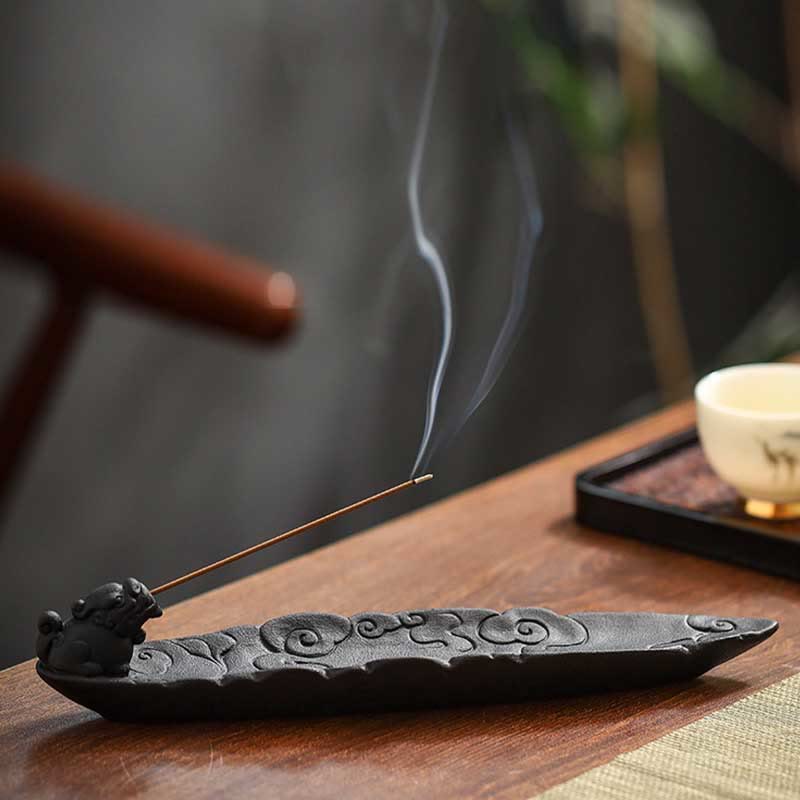 Keramik-Räuchergefäß „Auspicious Clouds Pixiu“ zur Meditation