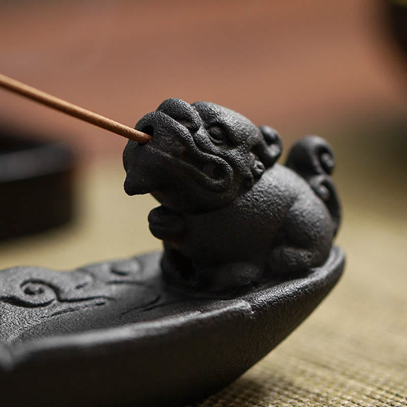 Keramik-Räuchergefäß „Auspicious Clouds Pixiu“ zur Meditation