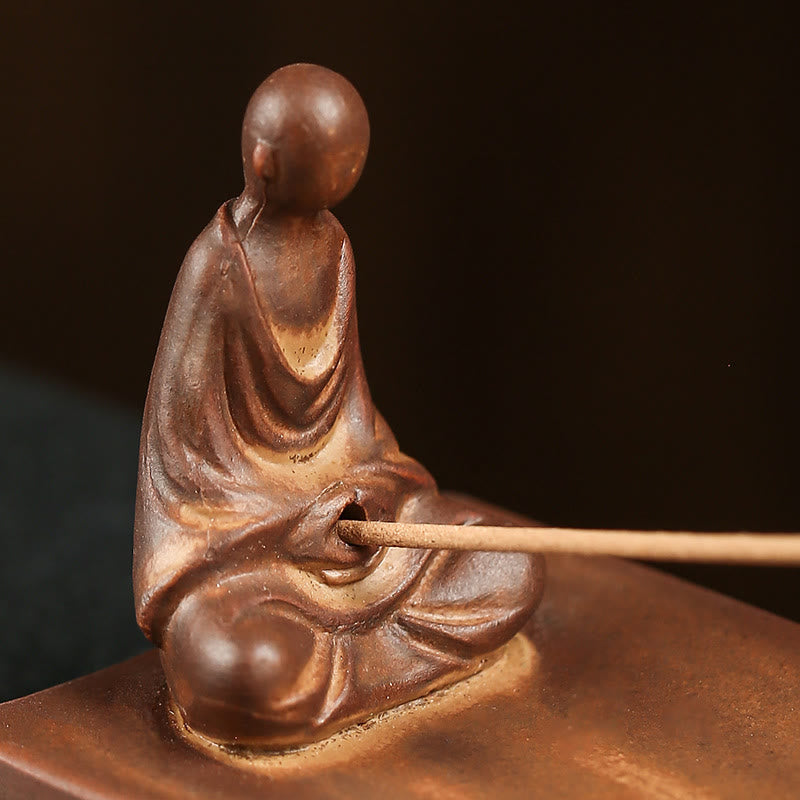 Räuchergefäß aus Keramik mit Buddha-Hand und Lotusmotiv für spirituelle Heilung