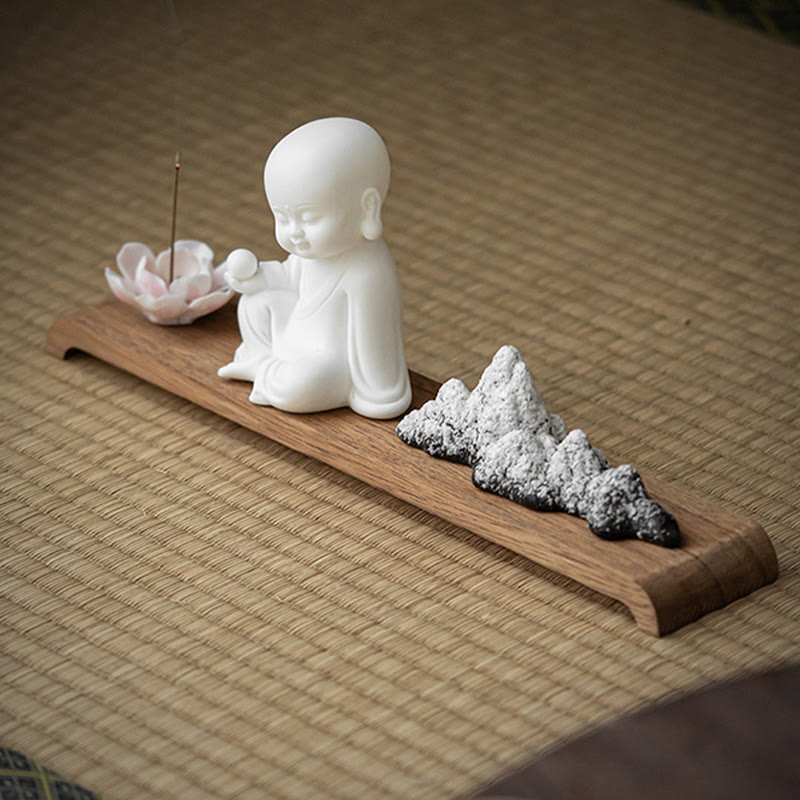 Räuchergefäß aus Keramik mit Buddha-Motiven und Lotus- und Meditationsmotiven