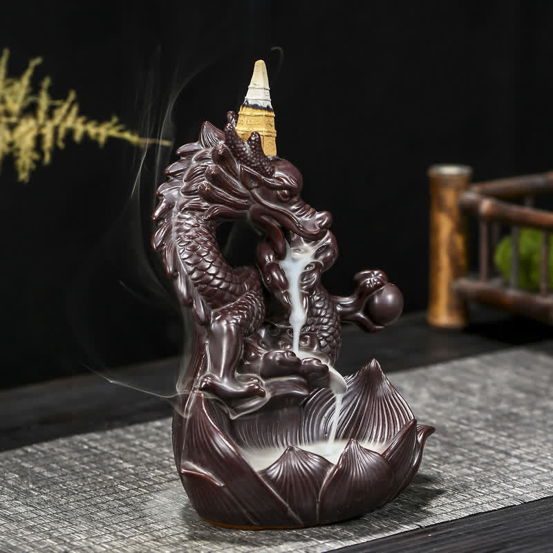 Räuchergefäß aus Keramik mit Drachen-Lotus-Motiv für Stärke und Schutz