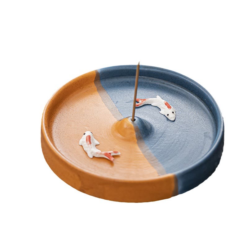 Räuchergefäß aus Keramik mit Koi-Fischen für spirituelle Heilmeditation