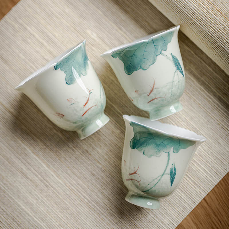 Keramik-Teetasse mit Koi-Fisch, 65 ml, Lotusblattmuster