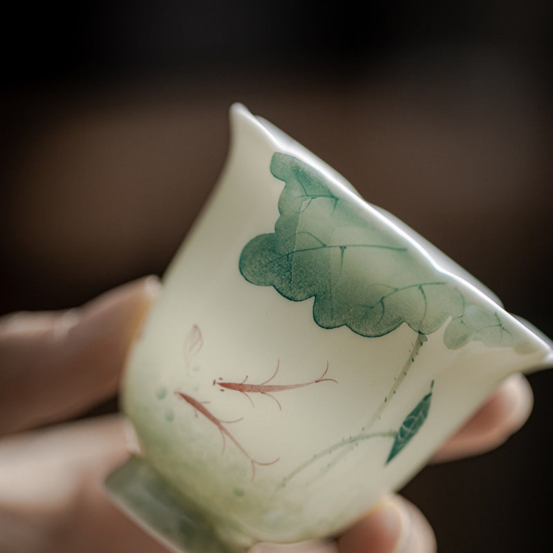 Keramik-Teetasse mit Koi-Fisch, 65 ml, Lotusblattmuster