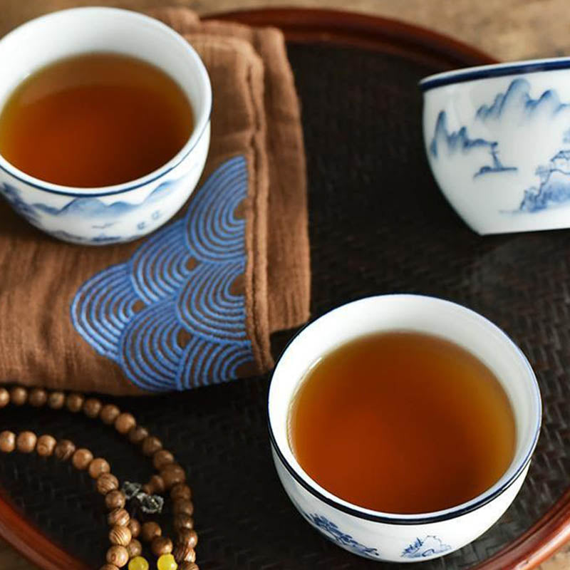 Keramik-Teetasse mit Zen-Meditation, 130 ml, Koi-Fisch und Lotus