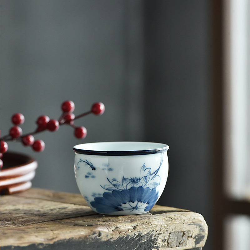 Keramik-Teetasse mit Zen-Meditation, 130 ml, Koi-Fisch und Lotus