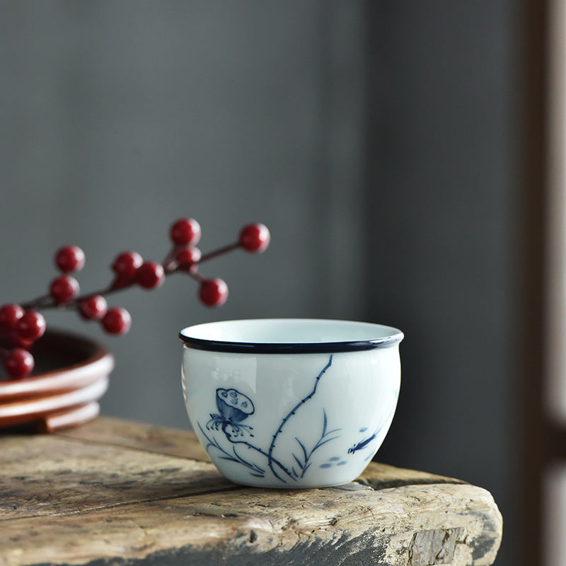 Keramik-Teetasse mit Zen-Meditation, 130 ml, Koi-Fisch und Lotus