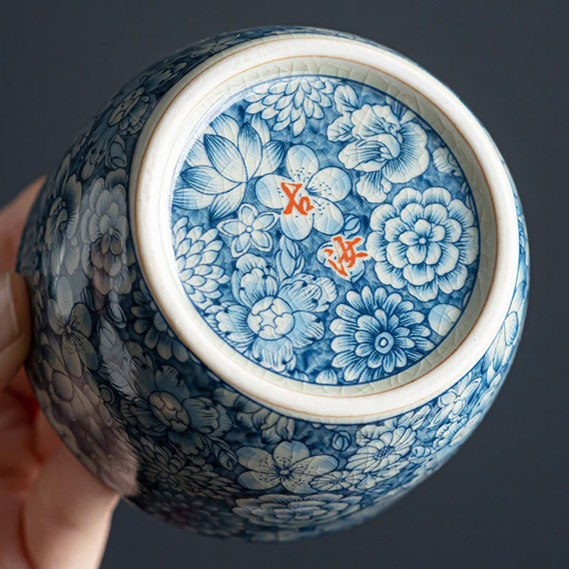 Zen-Teetasse aus Keramik mit blauem Lotus- und Chrysanthemen-Design, 95 ml
