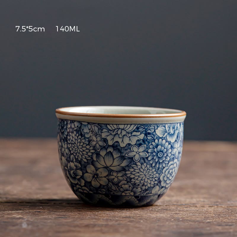 Zen-Teetasse aus Keramik mit blauem Lotus- und Chrysanthemen-Design, 95 ml