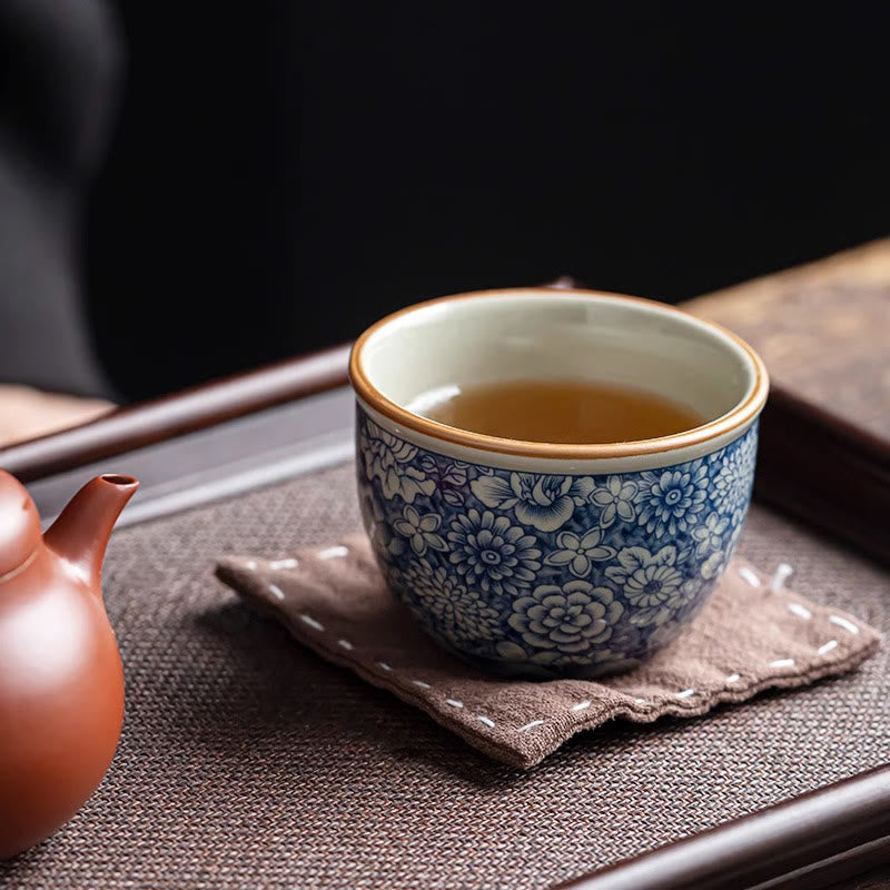Zen-Teetasse aus Keramik mit blauem Lotus- und Chrysanthemen-Design, 95 ml