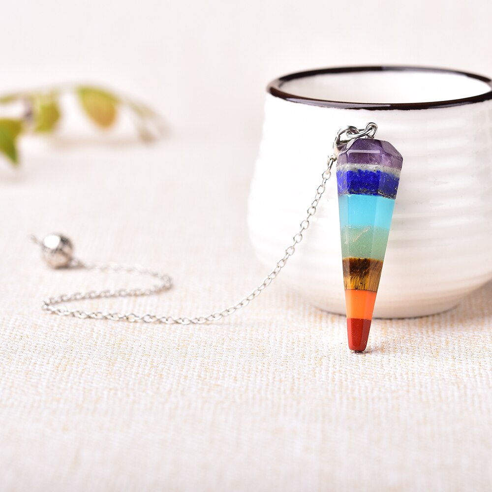 Chakra-Ausgleichspendel mit Edelsteinkristallen