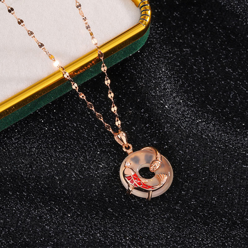 Halskette mit Koi-Fisch aus Chalcedon und Peace-Schnalle aus Sterlingsilber