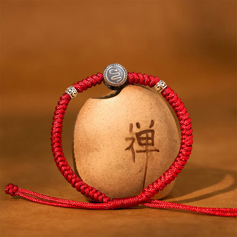 Chinesisches Sternzeichen-Armband mit roter Schnur aus Sterlingsilber