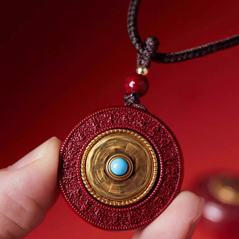 Halskette Om Mani Padme Hum aus Zinnober mit Yin-Yang-Anhänger