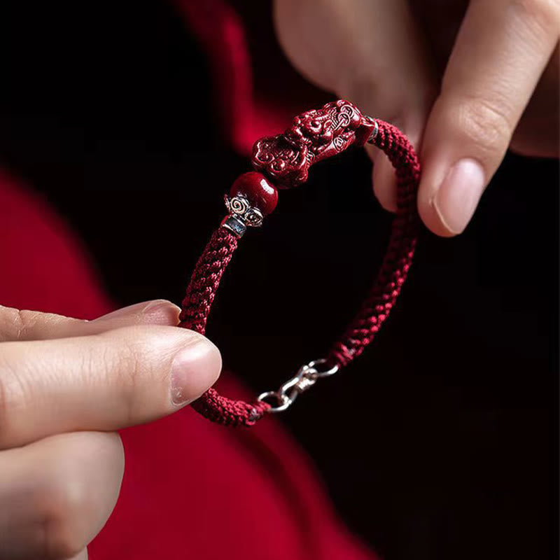 Zinnoberrotes Pixiu-Armband für Reichtum und Glück | Handgefertigt