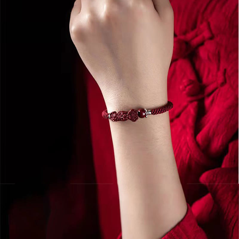 Zinnoberrotes Pixiu-Armband für Reichtum und Glück | Handgefertigt
