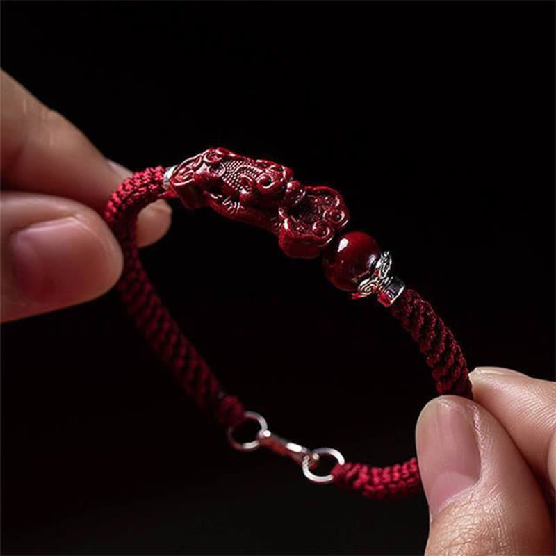 Zinnoberrotes Pixiu-Armband für Reichtum und Glück | Handgefertigt