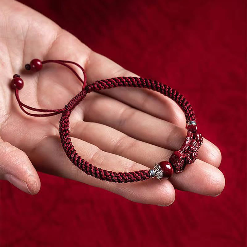 Zinnoberrotes Pixiu-Armband für Reichtum und Glück | Handgefertigt