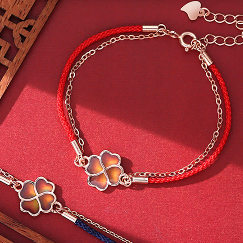 Farbwechselndes vierblättriges Kleeblatt-Armband mit roter Schnur aus 925er Silber für Glück