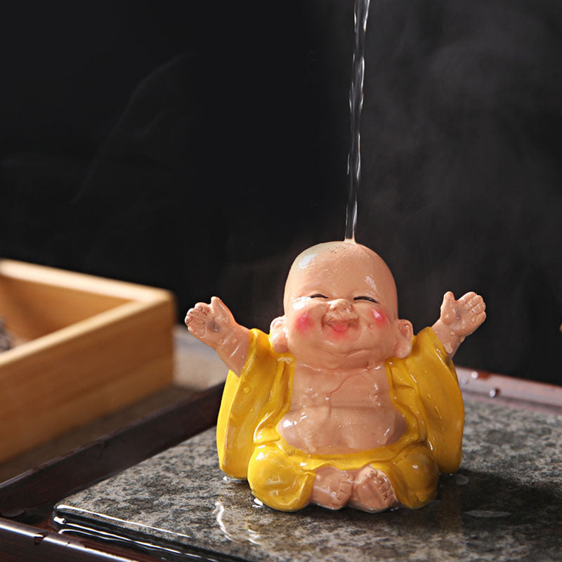 Farbwechselnder lachender Buddha aus Harz-Teetier