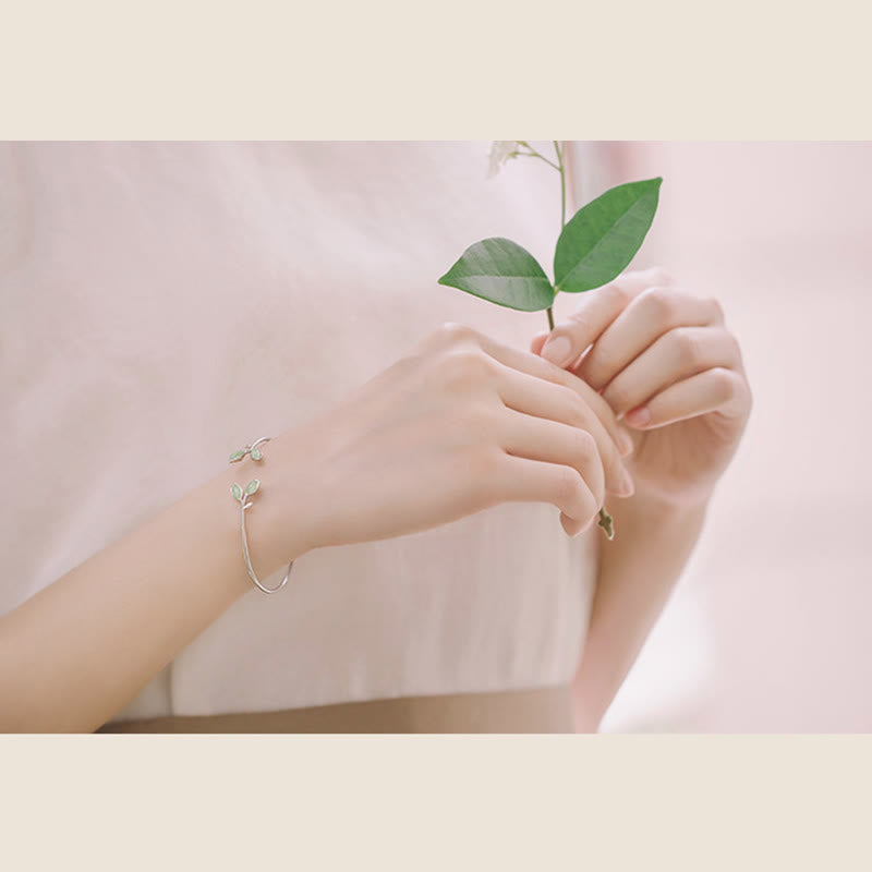 Kupfernes Manschettenarmband mit Katzenaugen-Blattmuster