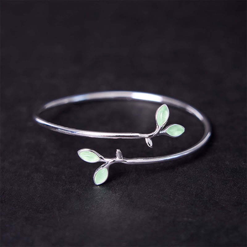 Kupfernes Manschettenarmband mit Katzenaugen-Blattmuster