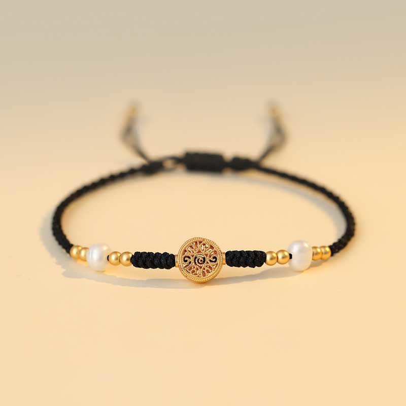 Kupfermünzen-Armband mit roter Schnur für Glück und Schutz