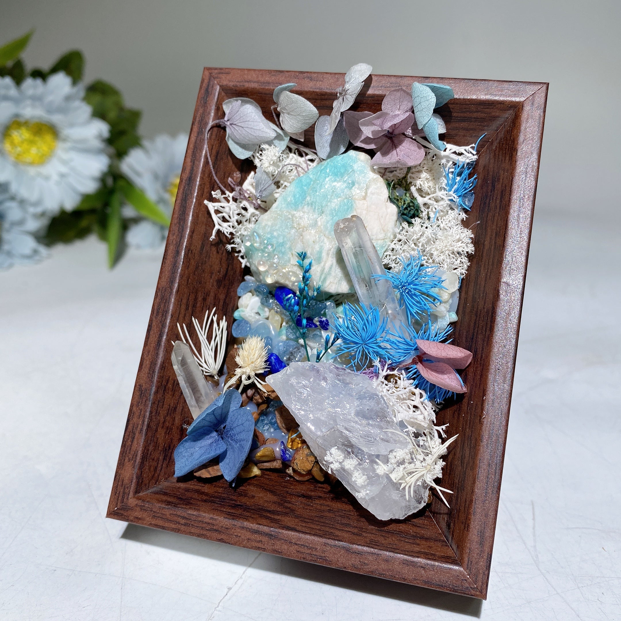 Crystal Scenery in Wooden Frame 8x10cm for Healing Decor