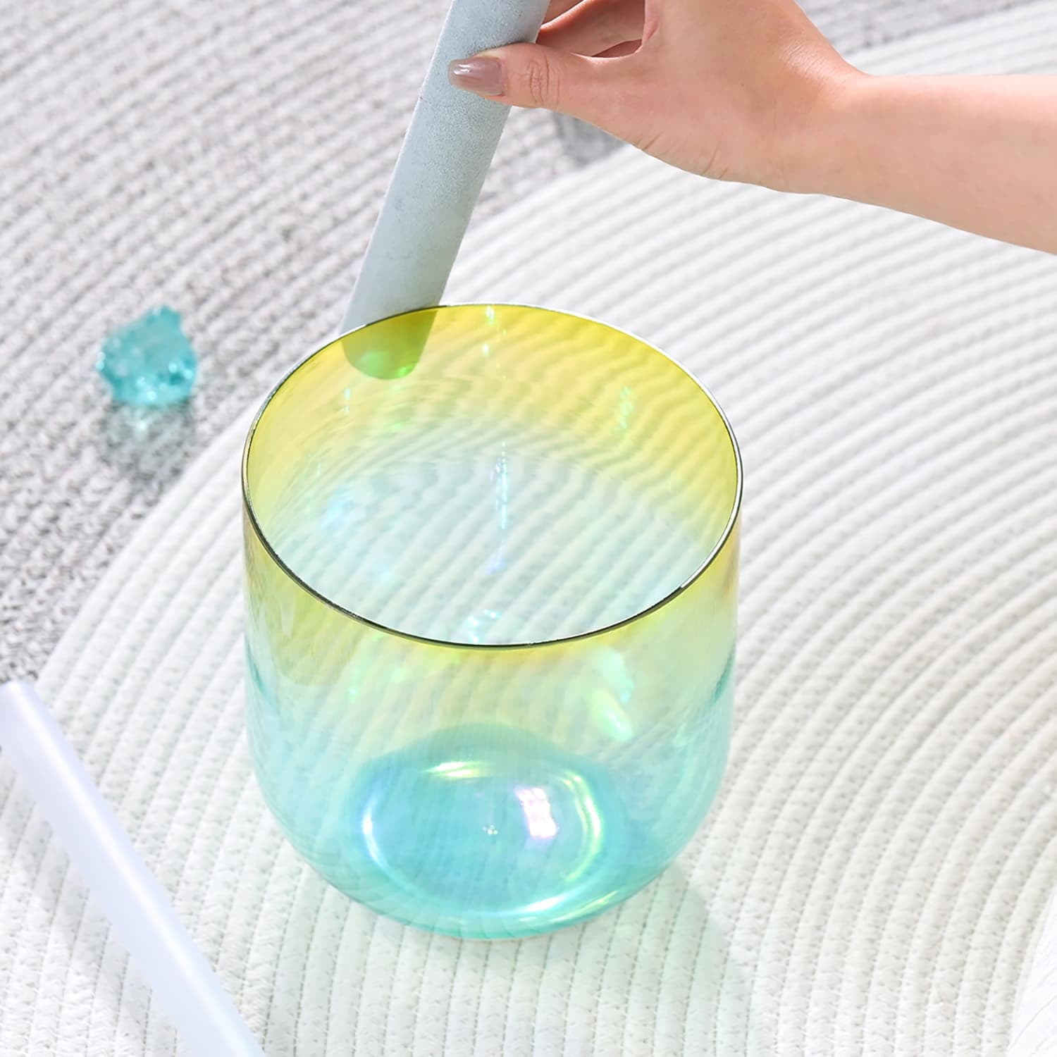 Gradient-colored glass tumbler from yellow to turquoise for Crystal Singing Bowl Stellar Saga