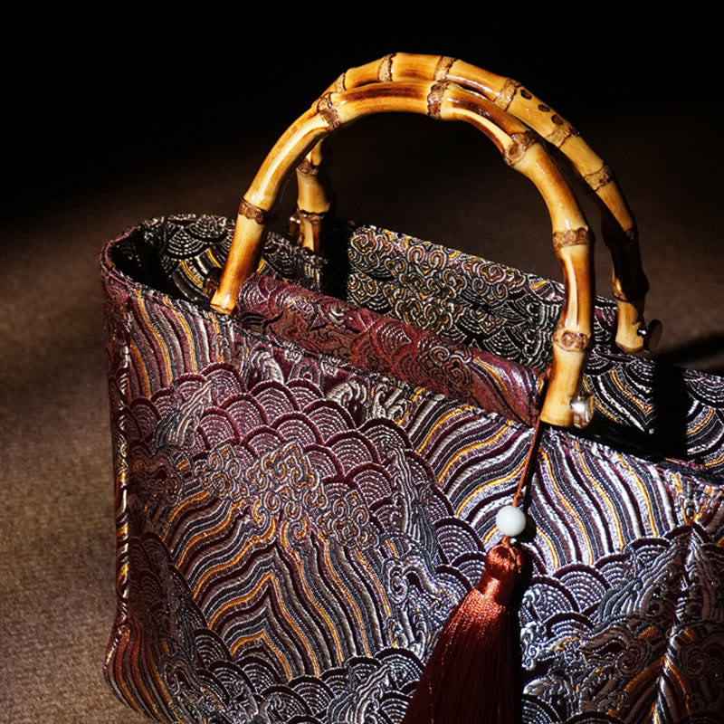 DarkMagenta Spiritueller Schmuck – Tasche mit Bambusgriff und Perlenquaste