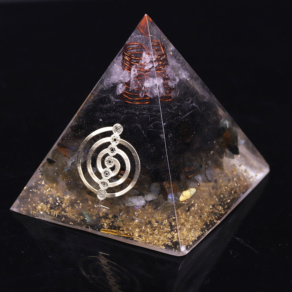 Divine Flow Rauchquarz Pyramide
