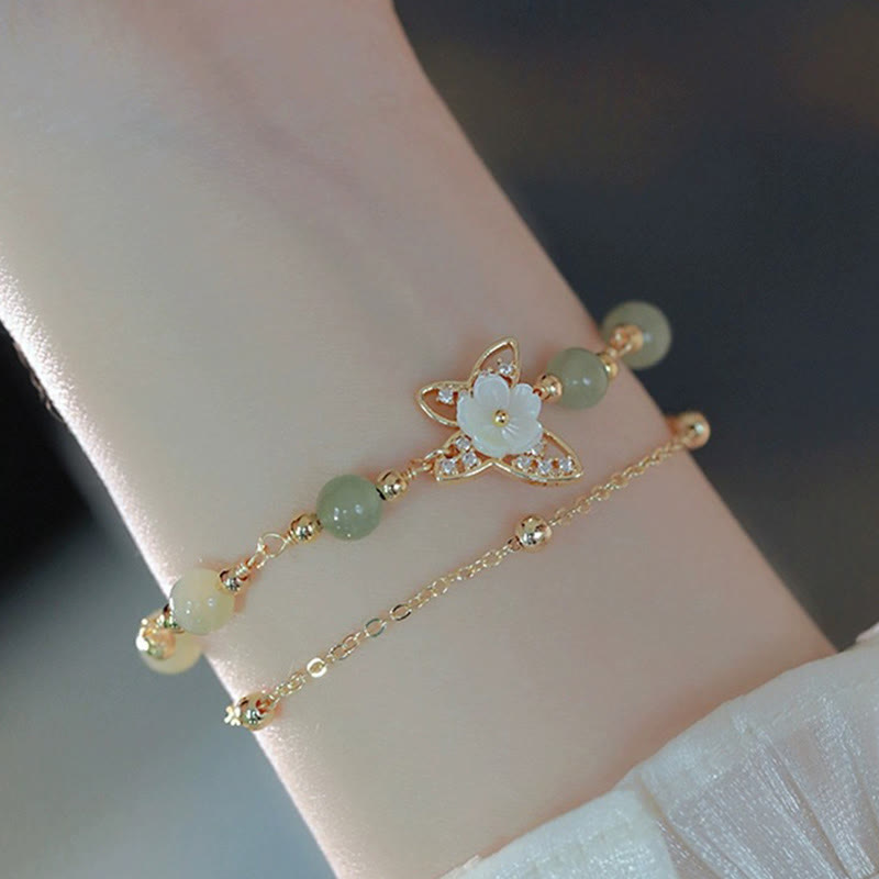 Doppellagiges 14 Karat vergoldetes Jade-Schmetterlings-Glücksarmband