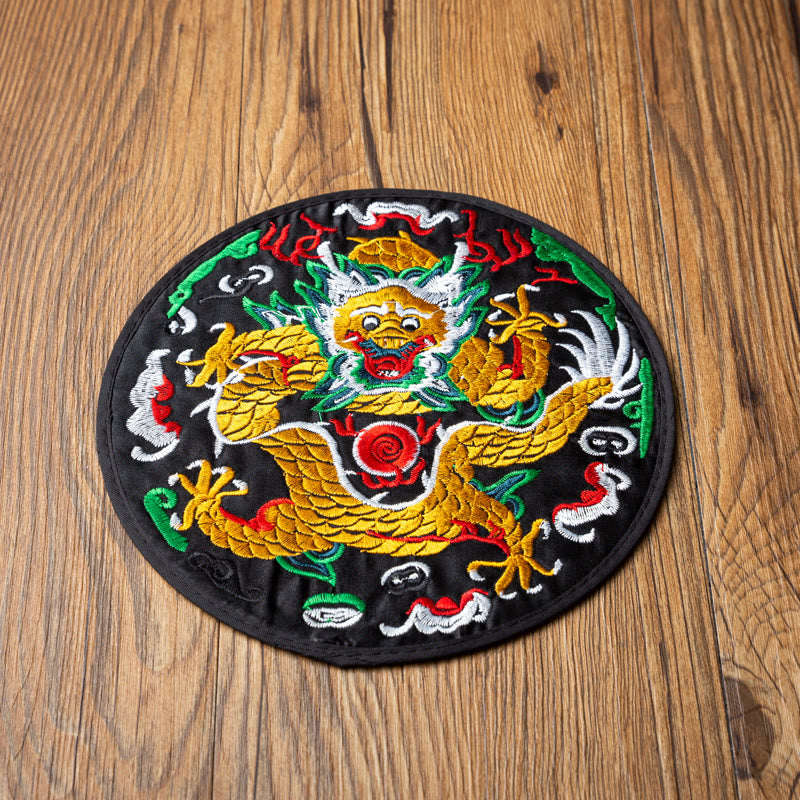 Teematte mit Drachenstickerei | Spirituelle Wohnakzente 19 cm