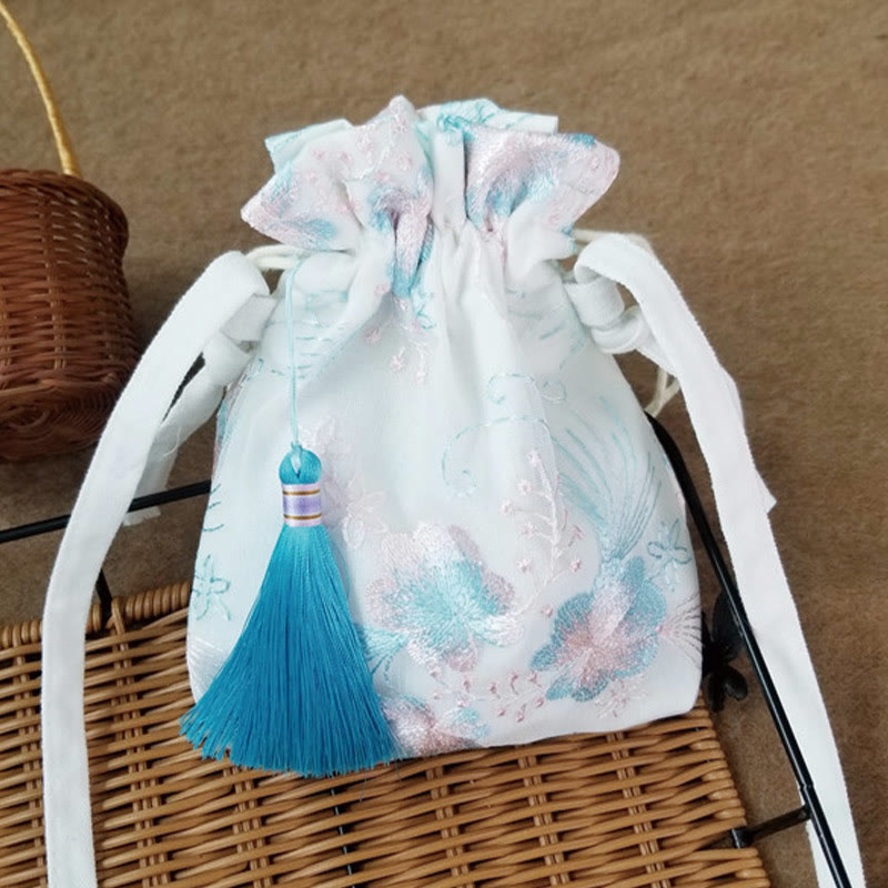 Umhängetasche aus Segeltuch mit Kirschblüten-Rebenstickerei, 15 x 22 cm