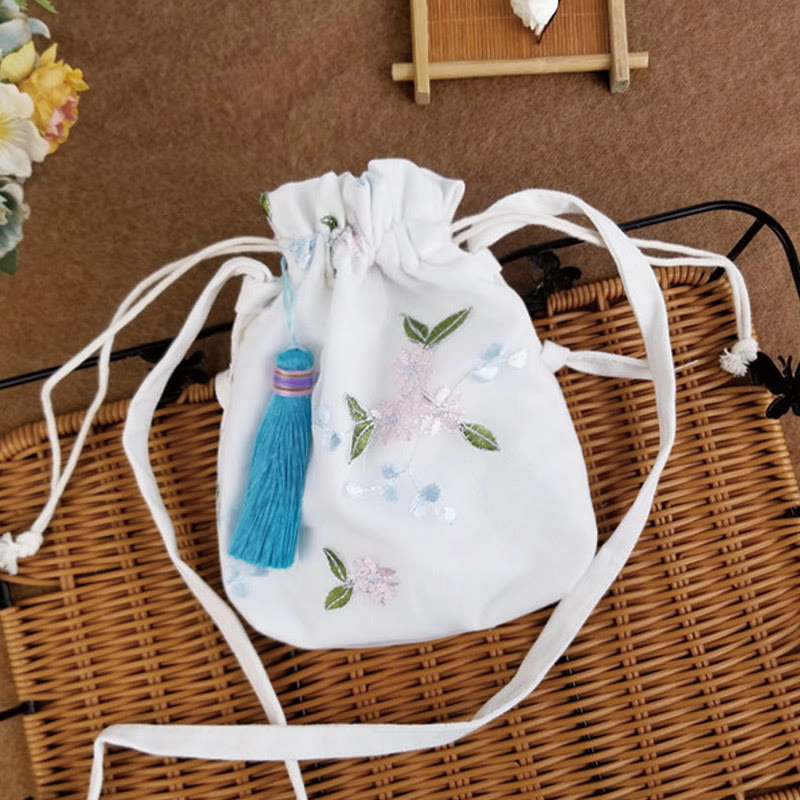 Umhängetasche aus Segeltuch mit Kirschblüten-Rebenstickerei, 15 x 22 cm