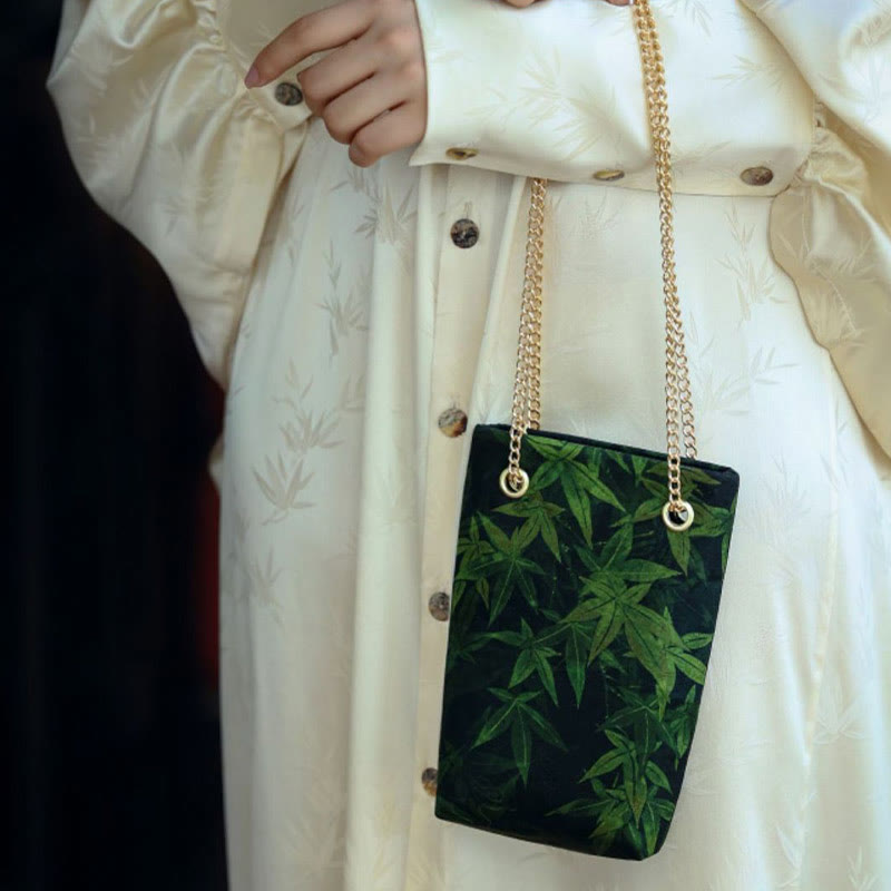 Small Maple Leaf Persimmon Metal Chain Crossbody Bag