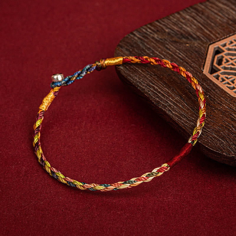Fünffarbiges rotes Schnurarmband für Glück und Schutz