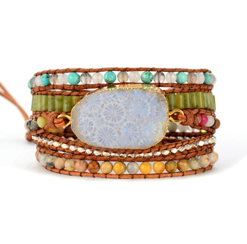Mehrlagiges Wickelarmband aus fossilem Korallenstein