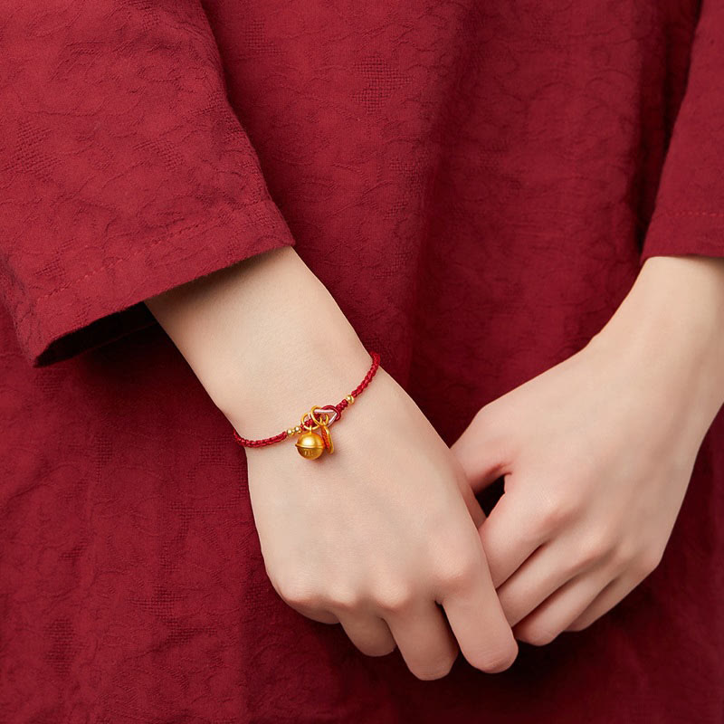Rotes Armband mit Fu-Charakter für Glück und Freude