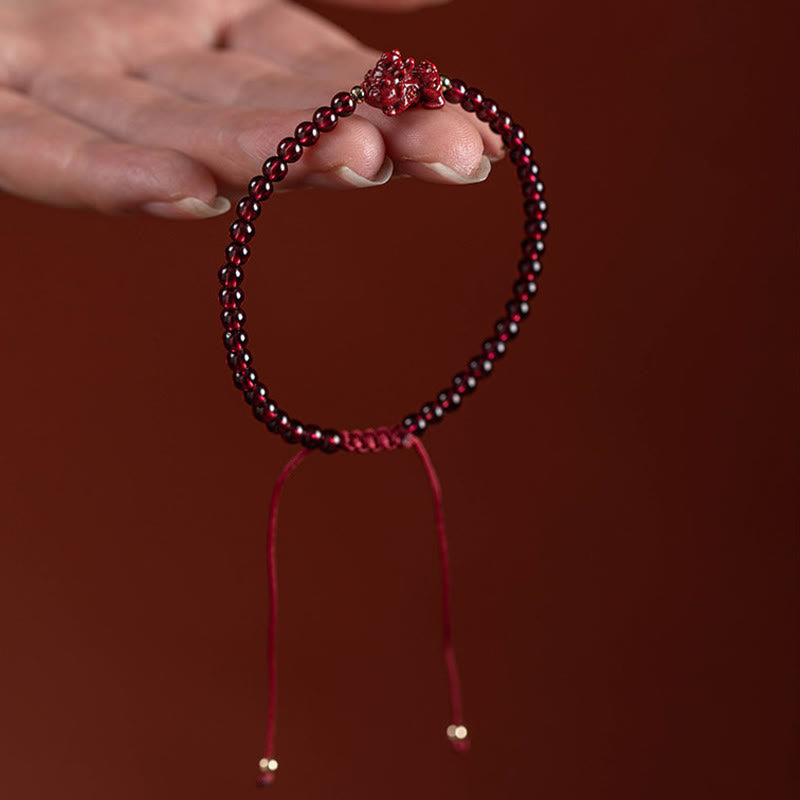 Granat-Zinnober-Pixiu-Armband für Ruhe und Segen