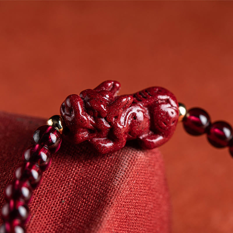 Granat-Zinnober-Pixiu-Armband für Ruhe und Segen