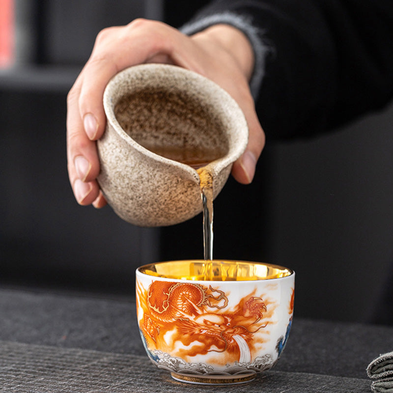 Vergoldete Keramik Teetasse mit Drachen- und Phönix-Kranich-Motiv, 170 ml, spirituell
