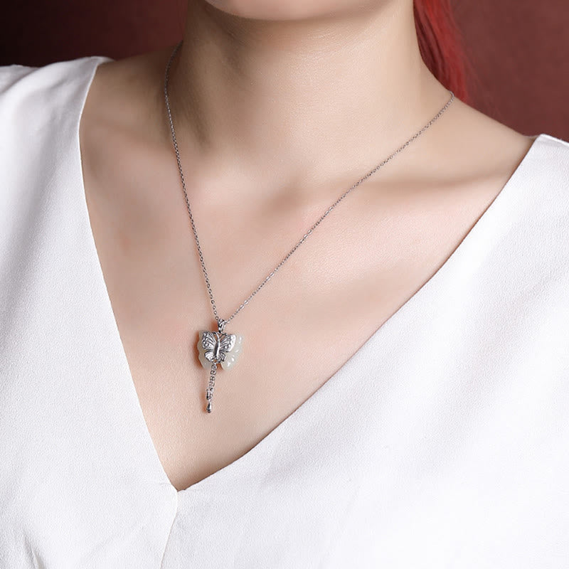 Vergoldeter Hetian-Weiß-Jade-Schmetterlings-Segen-Halskettenanhänger