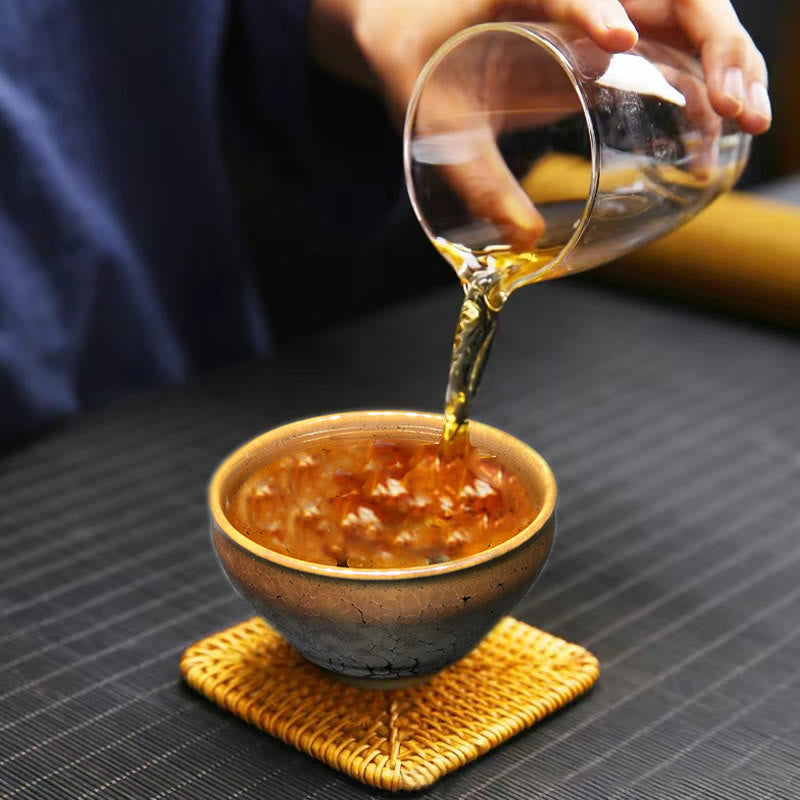 Chinesische Jianzhan-Teetasse aus Keramik mit goldenem Punktmuster, 9,5 cm
