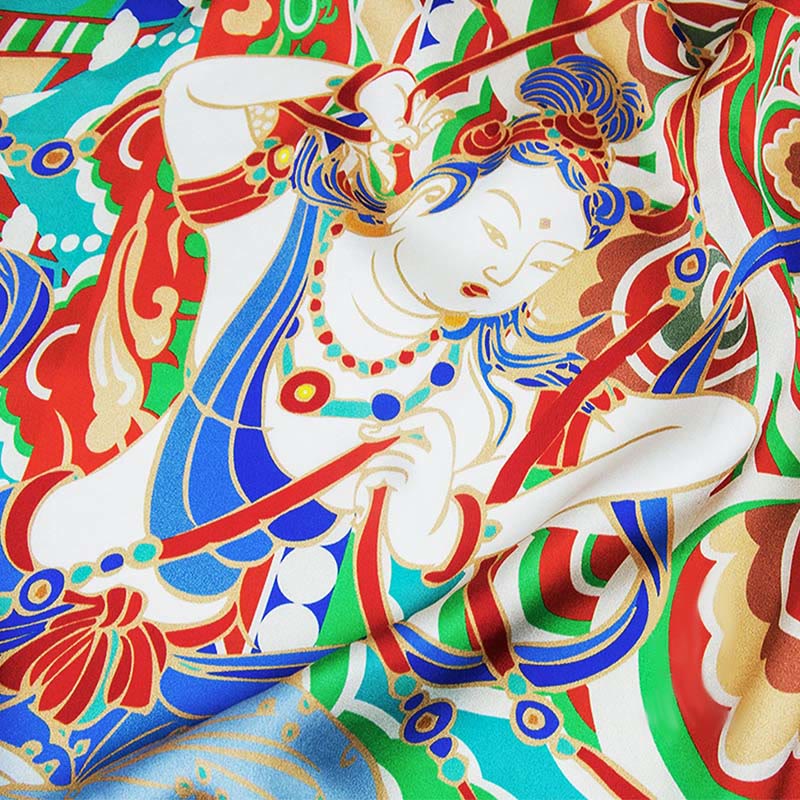 Dunhuang-Schal mit spielendem Musiker aus Maulbeerseide der Güteklasse 6A