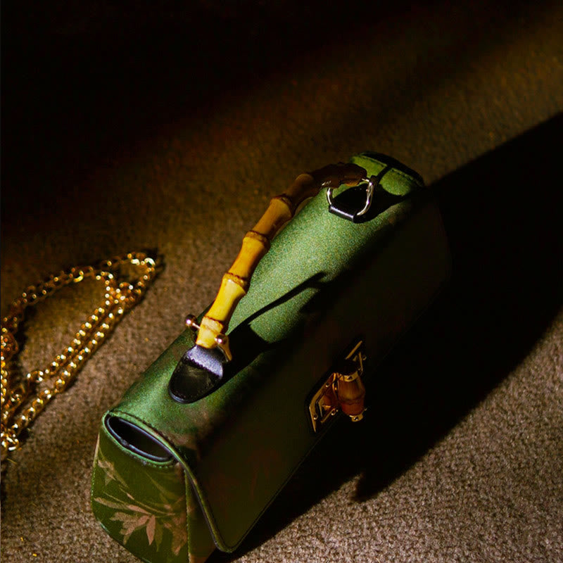 Grüne Bambusblätter Handtasche mit Metallkette | Spirituelles Accessoire