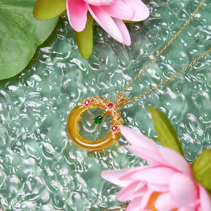 Grüne Chalcedon Peace Buckle Strength Halskette