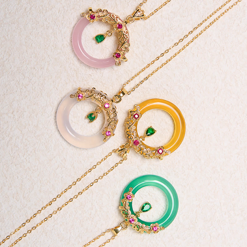 Grüne Chalcedon Peace Buckle Strength Halskette